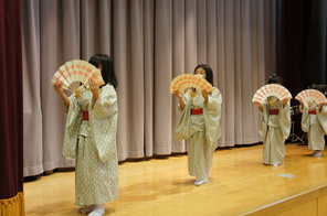 (動)２年生伝統の時間～日本舞踊