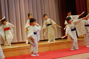 （動）日本舞踊発表会～２年生