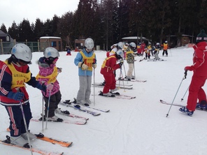 （動）冬期野外学習～スキー研修第1日