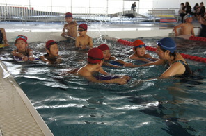 （動）4年生水泳教室