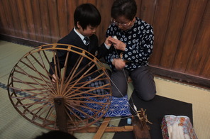 （動）たぬきの糸車～歴史博物館