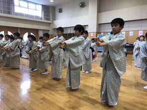 （動）日本舞踊～2年生