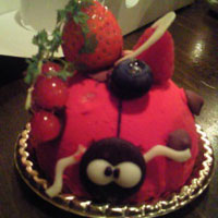 赤いケーキ画像